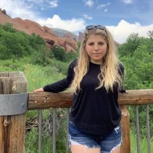 Meet your Posher, Lisa